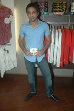  Teenu Arora at the launch of Prashant Shirsat_s album Deva o Deva in Provogue lounge on 1st Sept 2011 (49).JPG